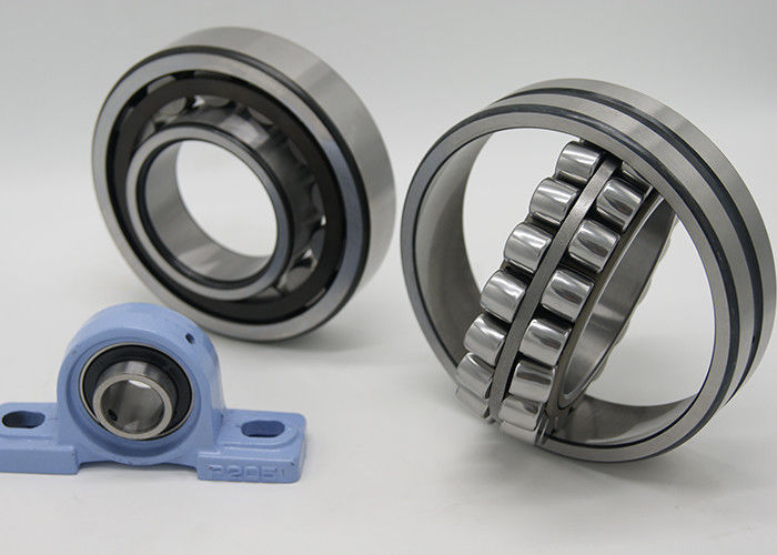  NTN NSK 22205 22206 22207 Spherical Roller Bearing Size 25*52*18